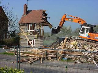 Demolition work in Damson Way. Photo (c) Louise Cox, March 2002